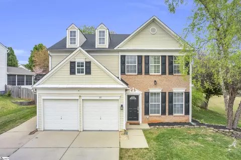 115 Innisbrook Ln, Simpsonville, SC 29681