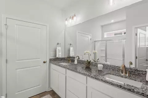 Bath - 1141 Berry Patch Dr, Lyman, SC 29365 photo 2 of 2