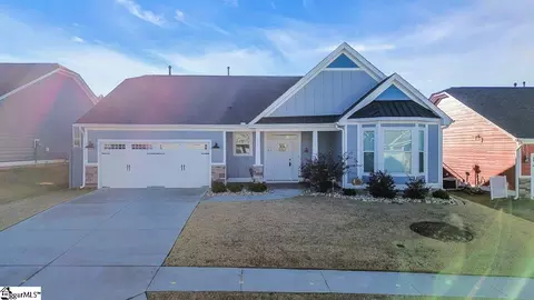 218 Lincoln Hill Rd, Taylors, SC 29687