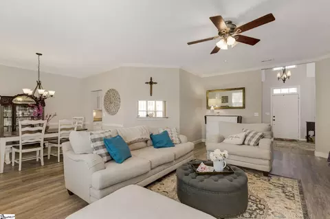 100 Cotter Ln, Greer, SC 29650 photo 3