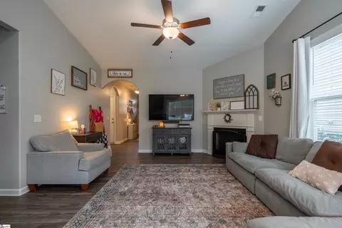 33 Mendham Ln, Greer, SC 29650 photo 11