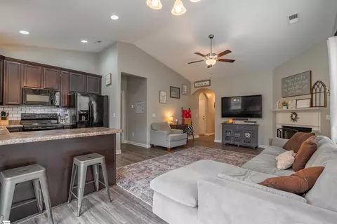 33 Mendham Ln, Greer, SC 29650 photo 10