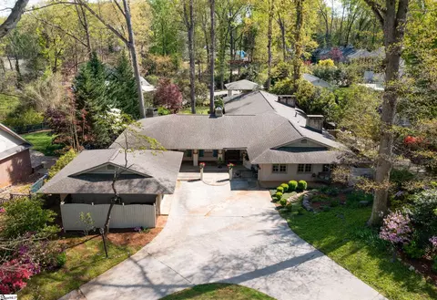 236 Riverside Dr, Greenville, SC 29605
