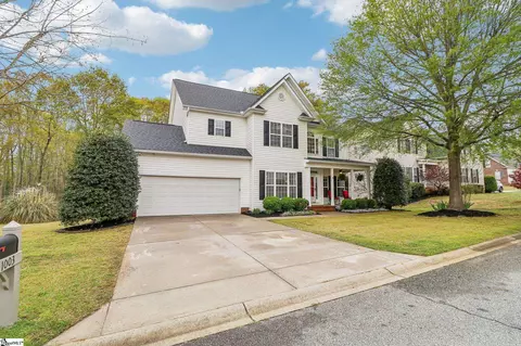 1003 Farming Creek Dr, Simpsonville, SC 29680