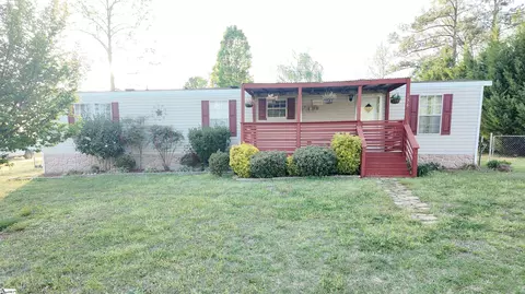 136 Caroline Ave, Inman, SC 29349