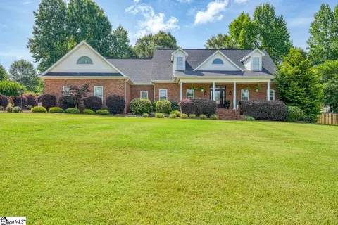323 Fishermans Cv, Inman, SC 29349