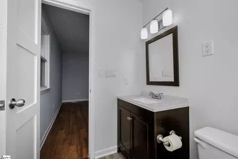Bath - 107 Apollo Ave, Greer, SC 29651 photo 2 of 3