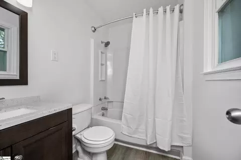Bath - 107 Apollo Ave, Greer, SC 29651 photo 3 of 3