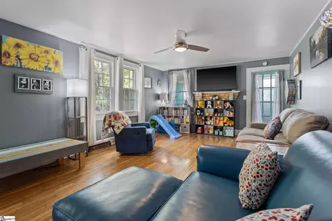 305 Morse St, Pendleton, SC 29670 photo 8