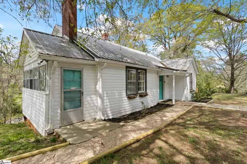305 Morse St, Pendleton, SC 29670 photo 3