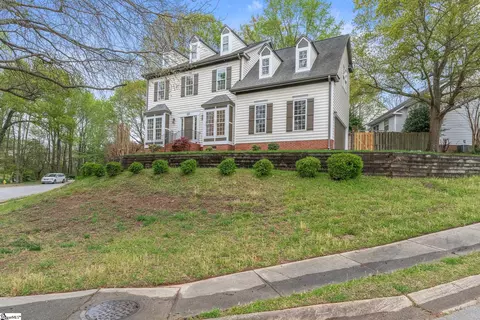 221 Windsong Dr, Greenville, SC 29615