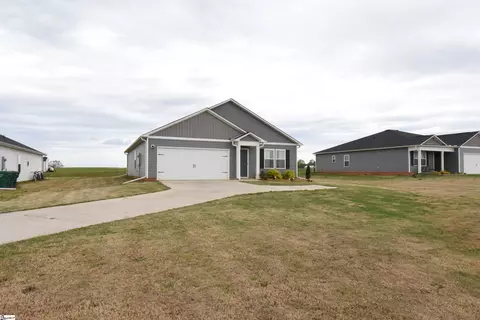 371 Ellis Ferry Rd, Gaffney, SC 29341