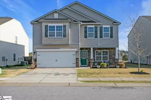 302 Cabot Hill Ln, Greer, SC 29651