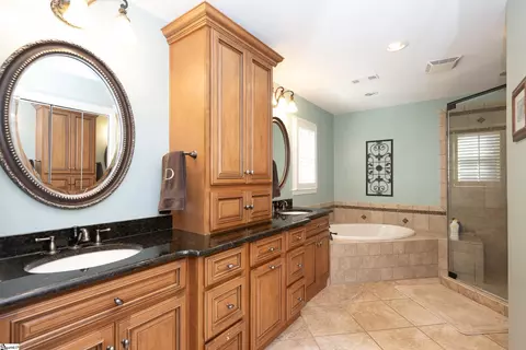 223 E Shallowstone Rd, Greer, SC 29650 photo 23