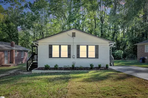 228 Victor Ct, Greer, SC 29651