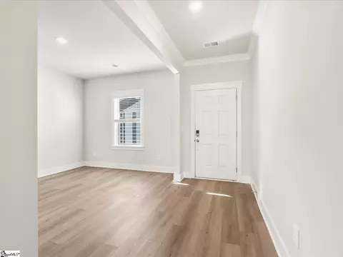 819 Burghley Cir, Greer, SC 29651 photo 2
