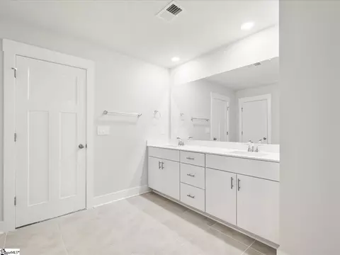 819 Burghley Cir, Greer, SC 29651 photo 22