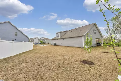 Exterior - 131 Yellow Fox Rd, Greer, SC 29650 photo 4 of 7