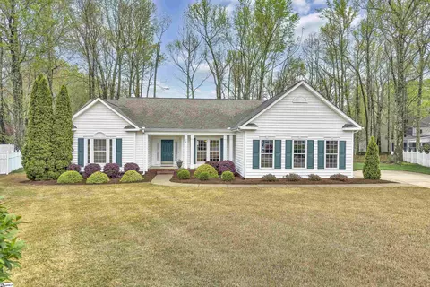 14 Big Oak Ct, Simpsonville, SC 29681