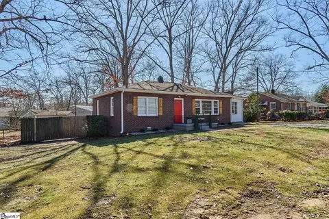 1 Picadilly St, Taylors, SC 29687