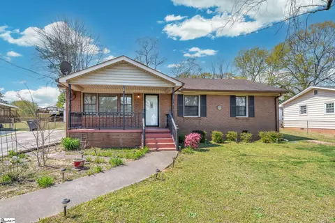 804 S Texas Ave, Greenville, SC 29611