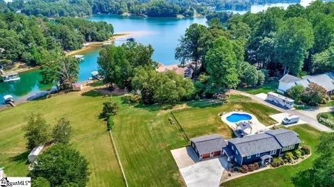 221 Lakeside Dr, Seneca, SC 29672