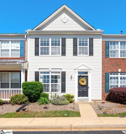 5 Stratus Ct, Greer, SC 29650