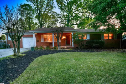 202 Strange Rd, Taylors, SC 29687
