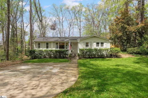 10 Nottingham Rd, Greenville, SC 29607