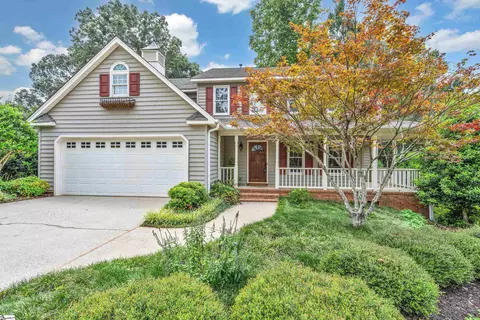308 Deepwood Dr, Greer, SC 29651