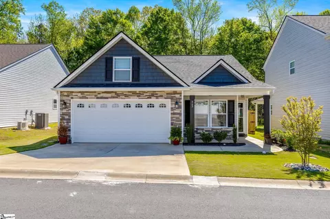 463 Timberwood Dr, Woodruff, SC 29388