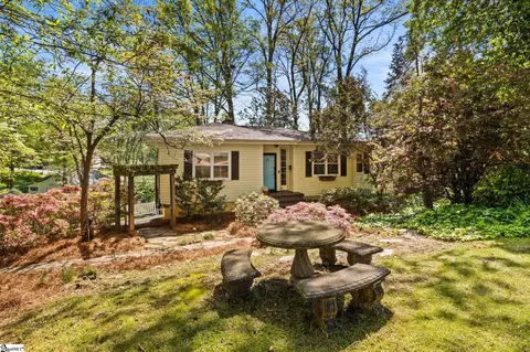 302 Mcdonald St, Greenville, SC 29609