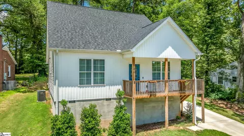 106 Crosby Cir, Greenville, SC 29605