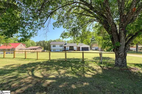 135 Carr Rd, Piedmont, SC 29673
