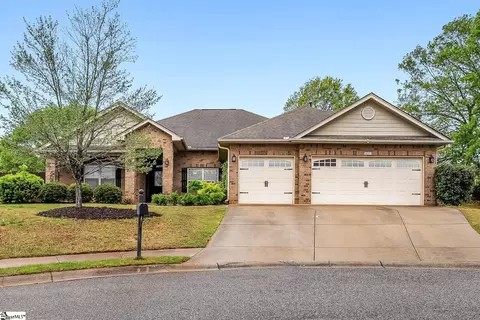 611 Hedgeapple Ln, Lyman, SC 29365