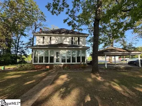 9016 Augusta Rd, Pelzer, SC 29669