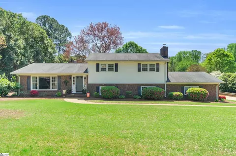 10 Seabury Dr, Greenville, SC 29615