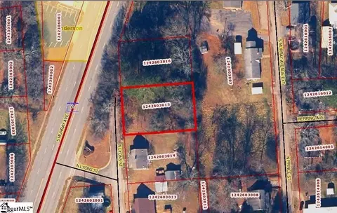 3 N Lyons St, Anderson, SC 29624