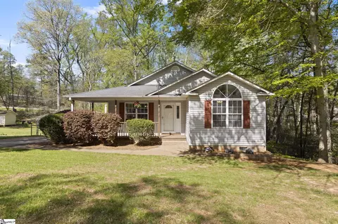 204 Midland Dr, Easley, SC 29640