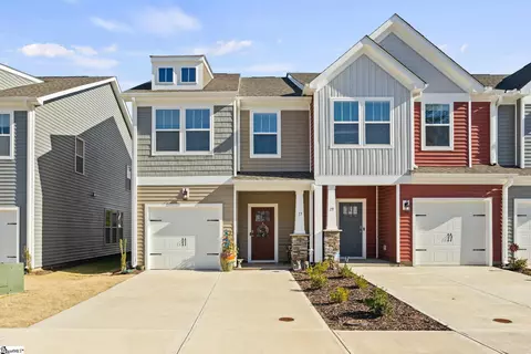 17 Starlake Rd, Simpsonville, SC 29681