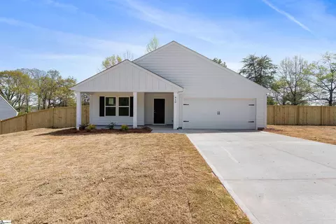 410 Kensington Cir #LOT 21, Seneca, SC 29672