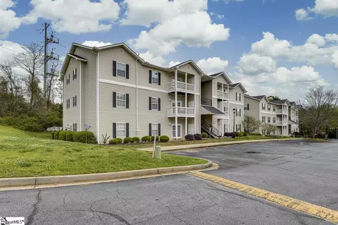604 Mckenna Cir, Greenville, SC 29615