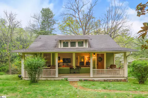 51 Embury St, Tryon, NC 28782 photo 1
