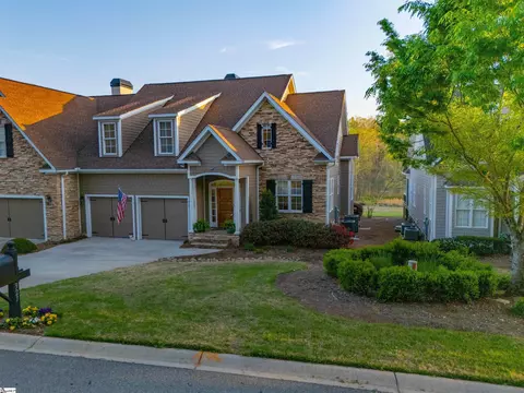327 Arsenal Dr, Ninety Six, SC 29666