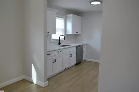 Kitchen - 301 E Celestial Dr, Greer, SC 29651 photo 1 of 4