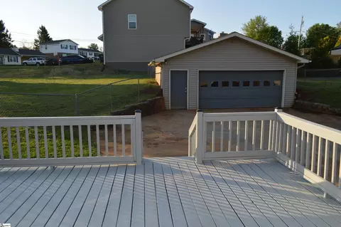 Exterior - 301 E Celestial Dr, Greer, SC 29651 photo 6 of 8
