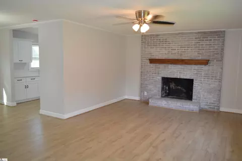 Living - 301 E Celestial Dr, Greer, SC 29651 photo 2 of 2