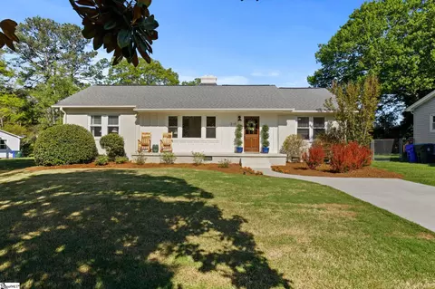 210 Willow Springs Dr, Greenville, SC 29607