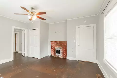 Living - 19 5th St, Greer, SC 29651 photo 3 of 3