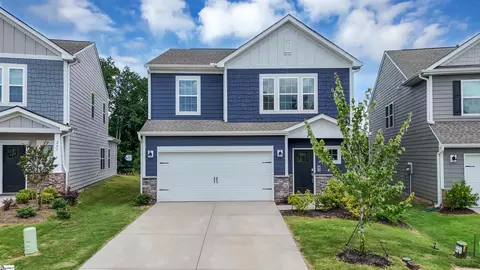 209 Magnolia St, Reidville, SC 29375